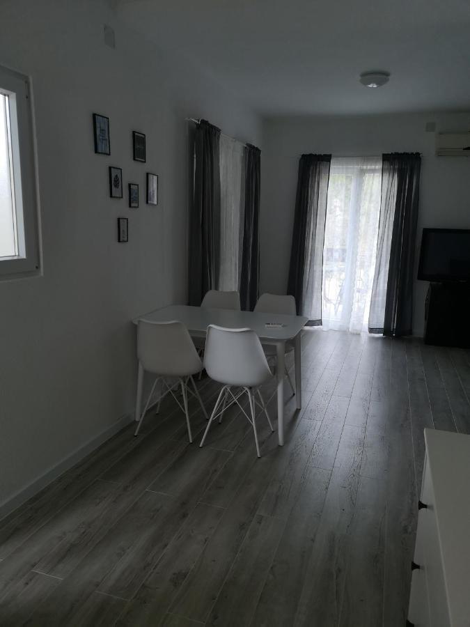 Apartmani Alma Подгора Екстериор снимка