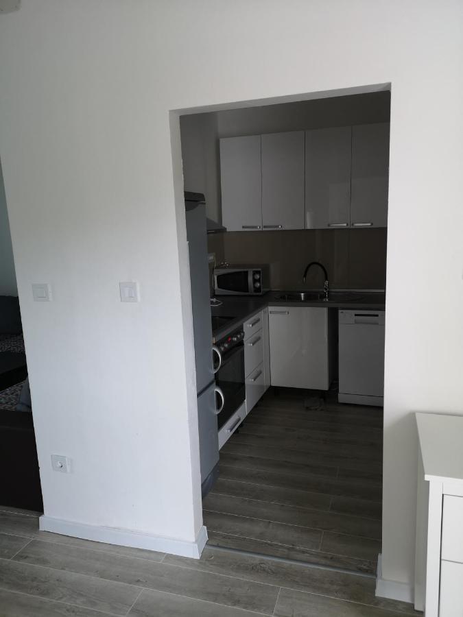 Apartmani Alma Подгора Екстериор снимка