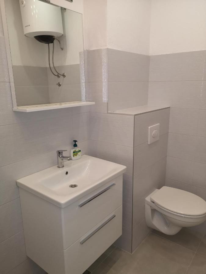 Apartmani Alma Подгора Екстериор снимка