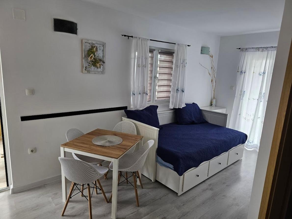 Apartmani Alma Подгора Екстериор снимка