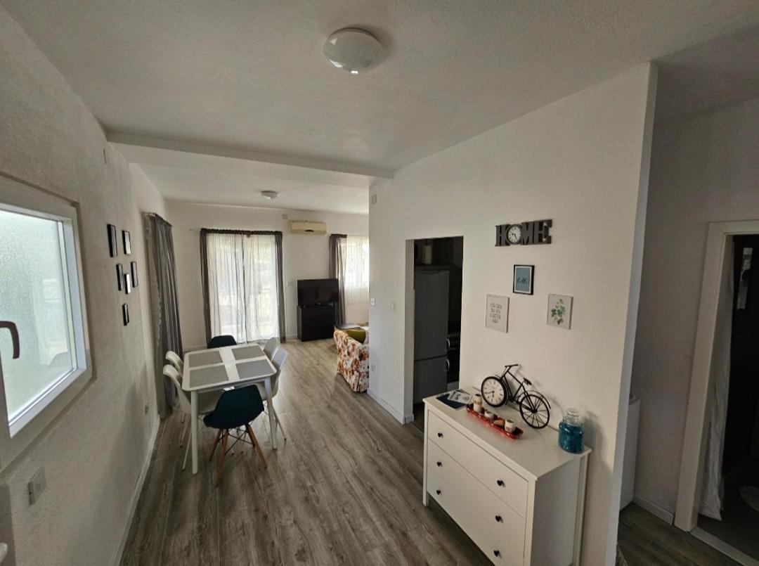 Apartmani Alma Подгора Екстериор снимка