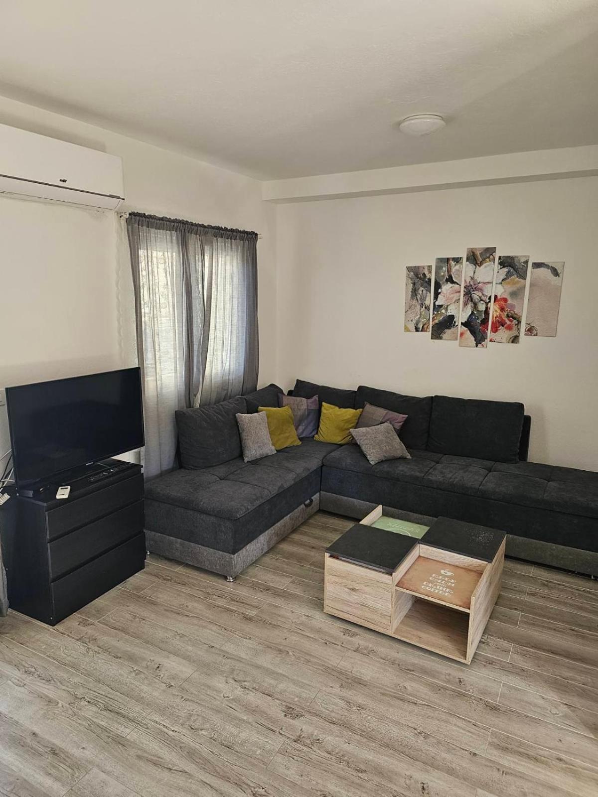 Apartmani Alma Подгора Екстериор снимка